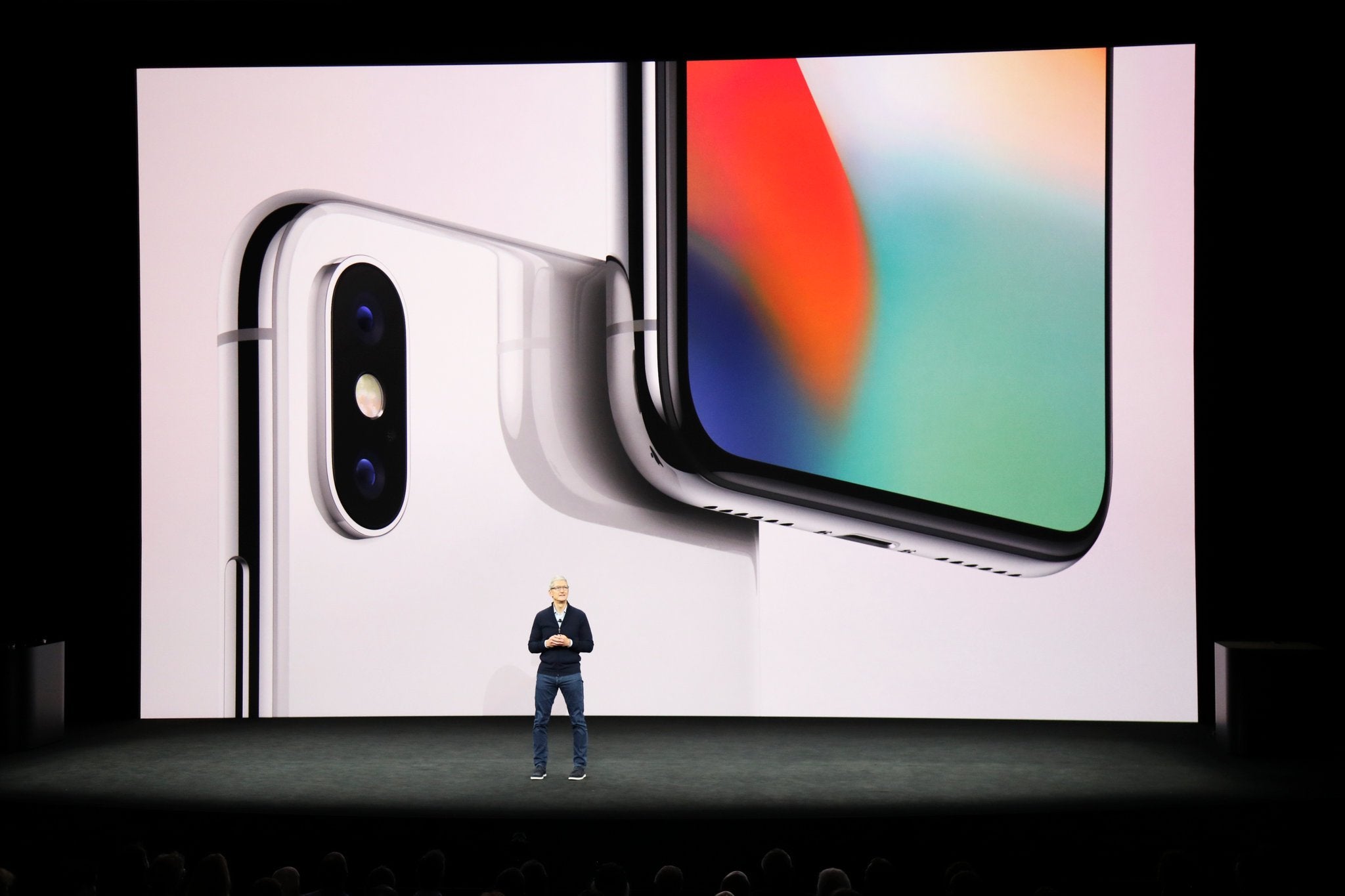 Apple Unveils The New iPhone 8 & iPhone X!