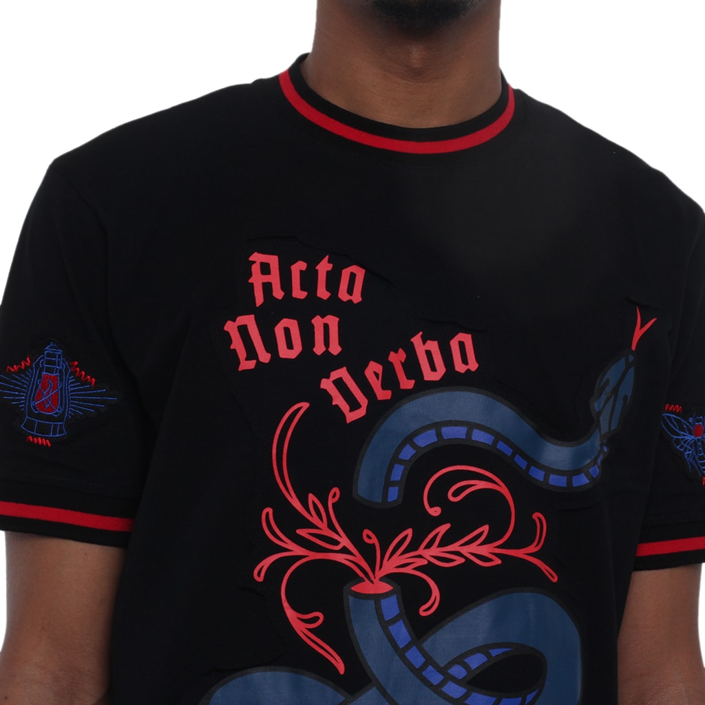 Acta Twin Tipped Embroidered Tee