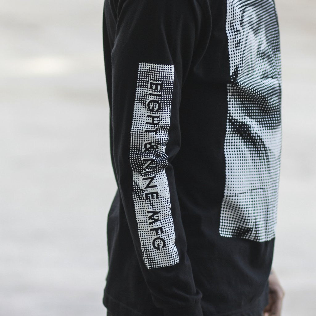 Gimmie the Loot ls tee black right sleeve