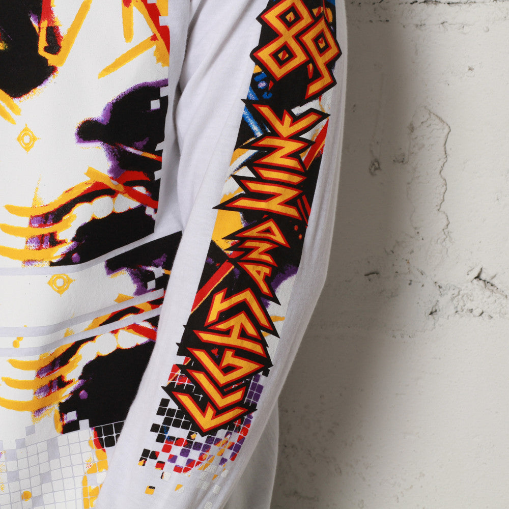 Sweater 7 Shirt Hysteria Tour L/S