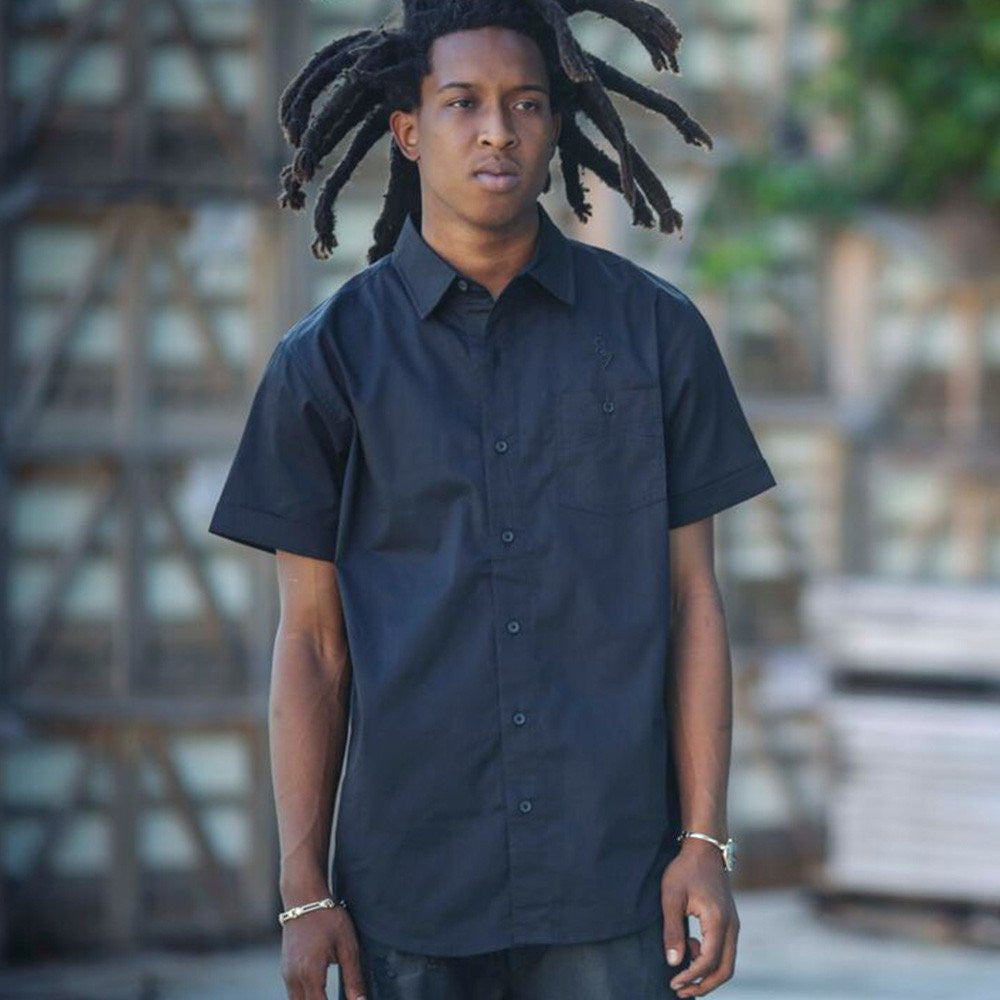 dress shirt streetwear How to Dress Streetwear: A Few Outfit Ideas for This Season
